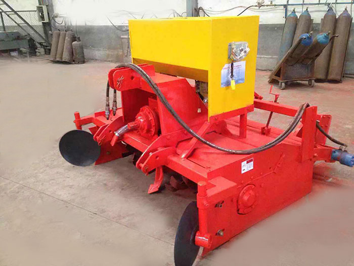 旋耕、起壟、施肥、覆膜機(jī)